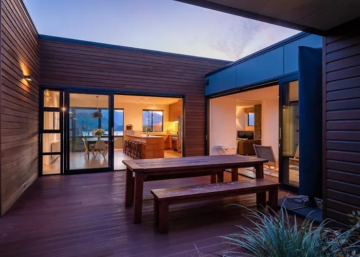Cedar House By Sotheby's Luxury Homes * Wanaka