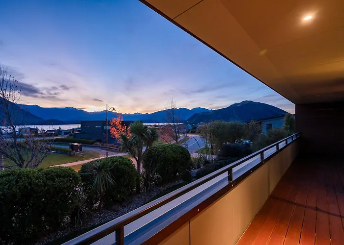 Cedar House By Sotheby's Luxury Homes