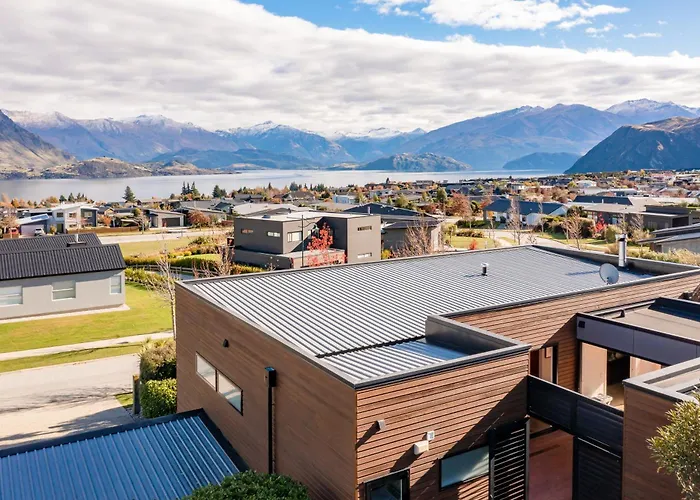 Cedar House By Sotheby's Luxury Homes * Wanaka